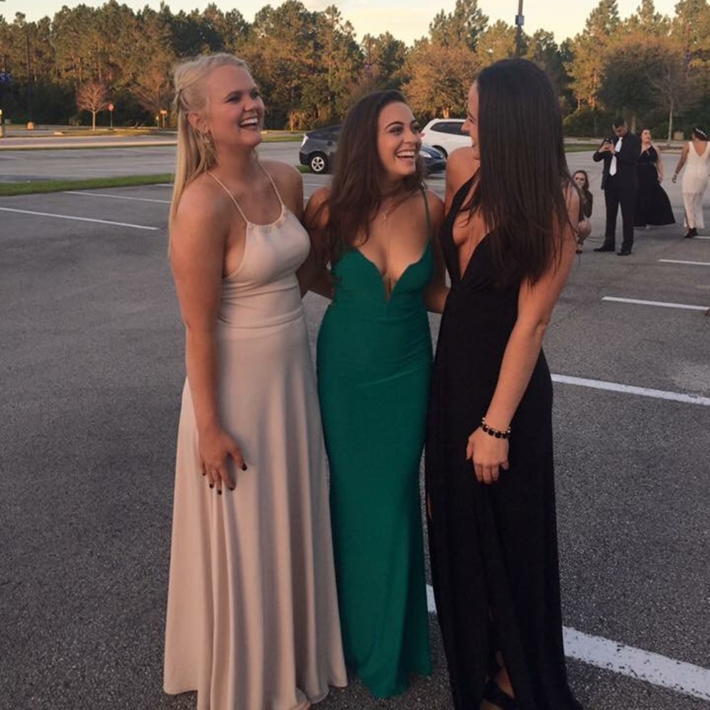 Windsor emerald green formal dress